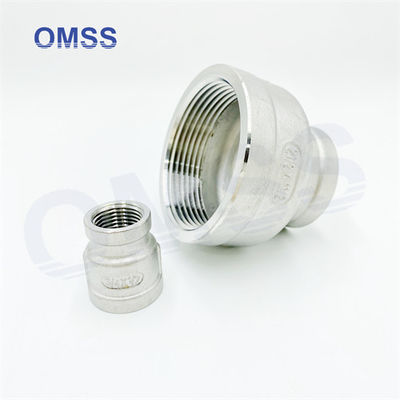 NPT BSP Accesorios de tubería de tornillo 304 de acero inoxidable Femenino 4&quot;x1&quot; Enchufe reductora